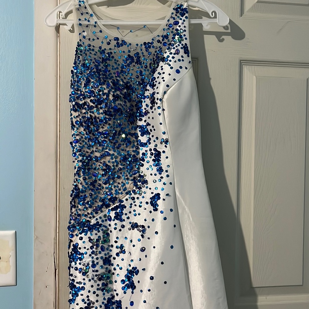 Prom/formal dress